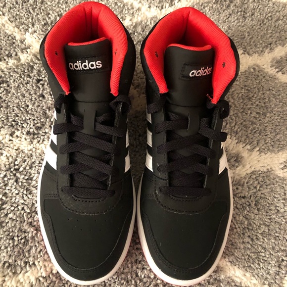 BOYS size 5 Red ADIDAS Basketball Sneackers - Picture 5 of 12